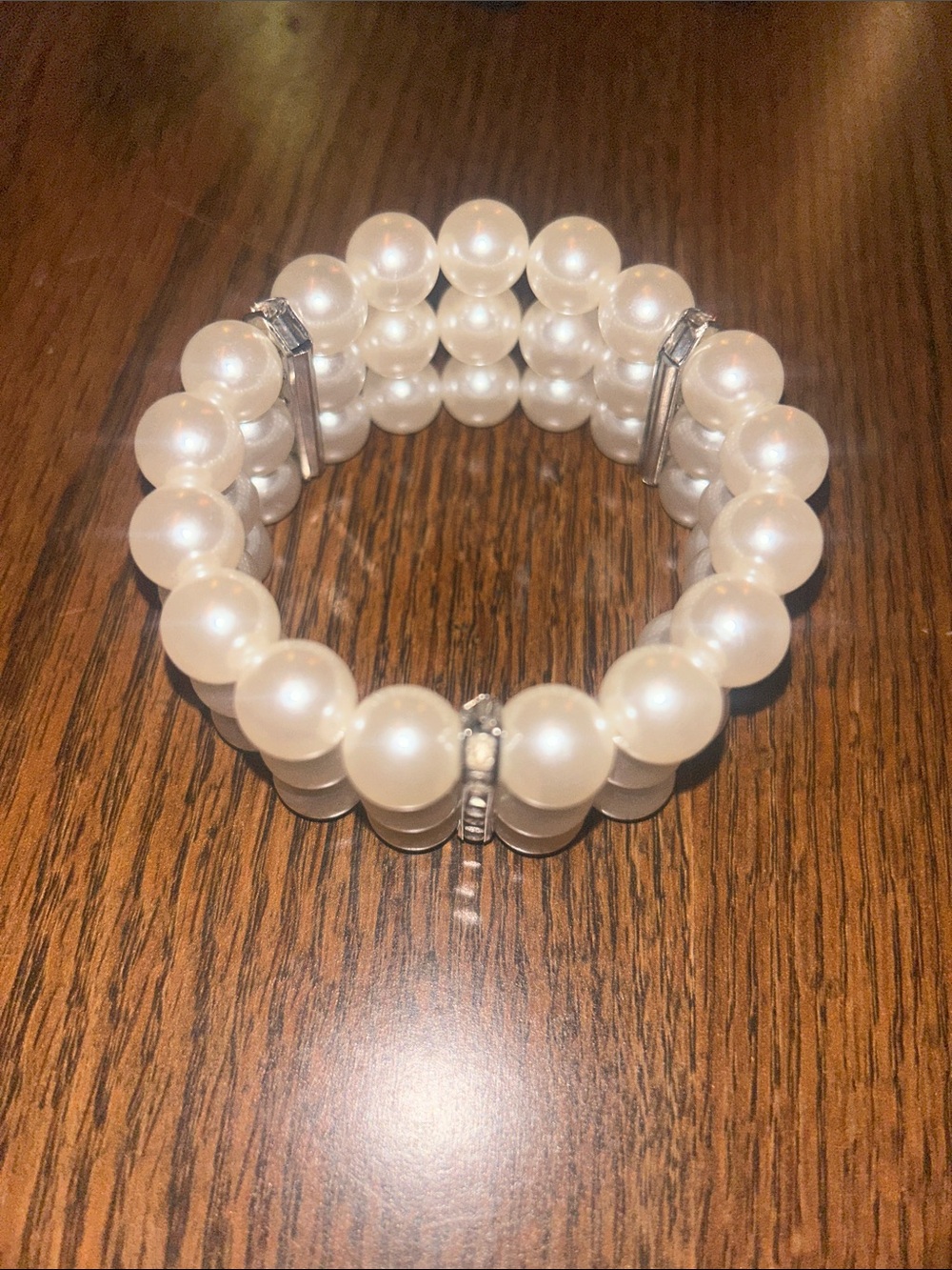 Elegant White Faux Pearl Stretch Bracelet with Silver Accents